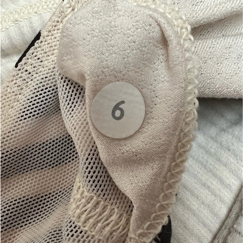 Lululemon Wild Striped Tank Bra - Picture 5 of 6